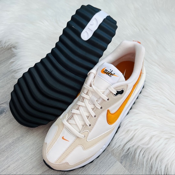 NWT Nike Air Max Pre-Day Women’s Shoes - Picture 3 of 10